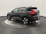 Used 2021 Volvo XC40 T5 Momentum w/ Premium Package image 6