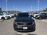 Used 2023 Kia Sorento LX image 3