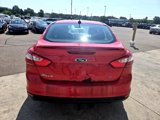 Used 2012 Ford Focus SE w/ SE Sport Pkg image 6