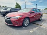 Used 2015 Toyota Camry SE image 2
