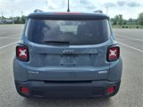Used 2017 Jeep Renegade Latitude w/ Popular Equipment Group image 5