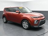 Used 2022 Kia Soul LX image 2