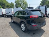 Used 2017 Jeep Cherokee Latitude image 4