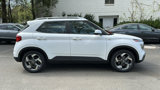 Used 2023 Hyundai Venue SEL image 2