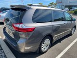 Used 2017 Toyota Sienna XLE image 3