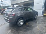 Used 2022 Jeep Compass Latitude image 3