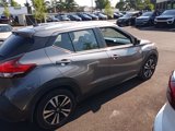 Used 2019 Nissan Kicks SV image 2