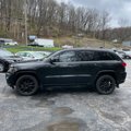Used 2019 Jeep Grand Cherokee Altitude image 2