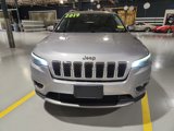 Used 2019 Jeep Cherokee Limited image 3