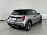 New 2025 MINI Cooper 2-Door Hardtop image 5