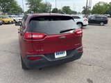 Used 2016 Jeep Cherokee Sport image 4