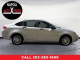 Used 2010 Ford Focus SE image 2