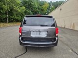 Used 2019 Dodge Grand Caravan SE w/ UConnect Hands-Free Group image 5