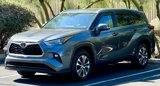 Used 2023 Toyota Highlander XLE image 3