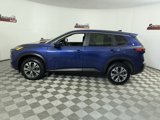Used 2023 Nissan Rogue SV image 3