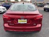 Used 2017 Ford Focus SE image 4