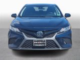 Used 2019 Toyota Camry SE image 2
