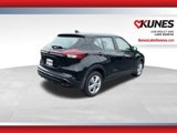 Used 2024 Nissan Kicks S image 3