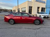 Used 2023 Nissan Altima 2.5 SV image 3