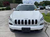 Used 2018 Jeep Cherokee Latitude Plus w/ Comfort/Convenience Group image 2