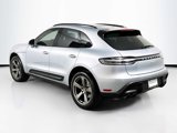 Used 2024 Porsche Macan image 3