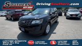 Certified 2017 Ford Explorer FWD image 1