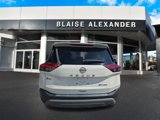 Used 2023 Nissan Rogue SV image 4