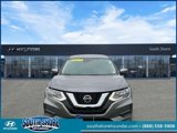 Used 2019 Nissan Rogue S image 2