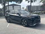 Used 2022 Toyota Highlander XSE image 2