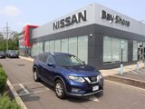Used 2017 Nissan Rogue SV w/ SV Premium Package image 2