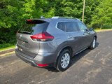 Used 2019 Nissan Rogue SV image 3