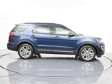 Used 2017 Ford Explorer XLT w/ Equipment Group 202A image 4