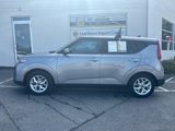 Certified 2022 Kia Soul LX w/ Technology Package image 2