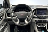 Used 2022 GMC Terrain SLT w/ Infotainment Package II image 5