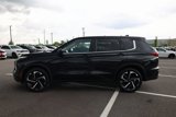 Used 2022 Mitsubishi Outlander ES image 2