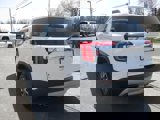 Certified 2023 GMC Acadia SLT image 3