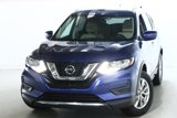 Used 2020 Nissan Rogue SV image 2