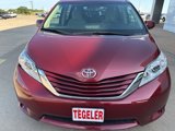 Used 2015 Toyota Sienna LE image 2