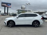 Certified 2022 Volkswagen Tiguan SEL R-Line image 2