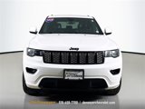 Used 2019 Jeep Grand Cherokee Altitude image 2