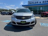 Used 2017 Chevrolet Traverse LT image 2