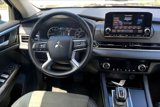Used 2023 Mitsubishi Outlander SE image 5