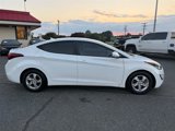 Used 2015 Hyundai Elantra SE image 4
