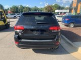 Used 2018 Jeep Grand Cherokee Altitude image 4