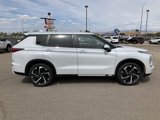 Used 2023 Mitsubishi Outlander SE image 4