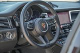 Certified 2022 Porsche Macan image 4