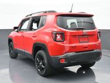 Used 2018 Jeep Renegade Latitude image 4