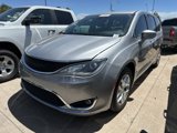 Used 2018 Chrysler Pacifica Touring Plus w/ Tire & Wheel Group image 2