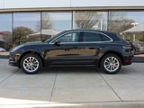 Certified 2024 Porsche Macan image 2