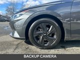 Used 2022 Hyundai Elantra SEL w/ Preferred Accessory Package image 2